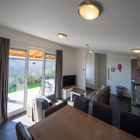 Chalet With Dishwasher, 4 5 Km From Rockanje Hellevoetsluis