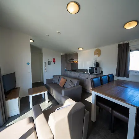 Chalet With Dishwasher, 4 5 Km From Rockanje